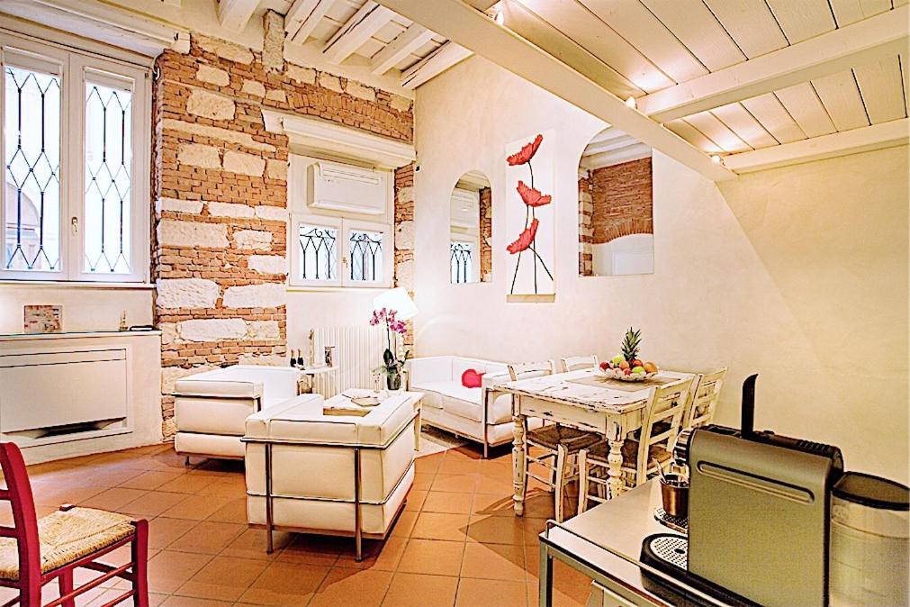 Le Cadreghe Apartments Verona Exteriör bild